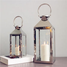 Load image into Gallery viewer, CLASSIC METAL LANTERN WITH HANDLE
